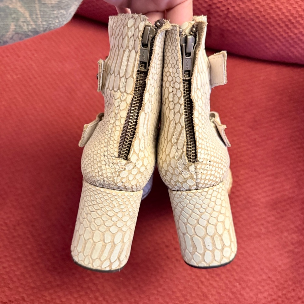 Freebird by Steven Joey Ankle Boots - Picture 5 of 9